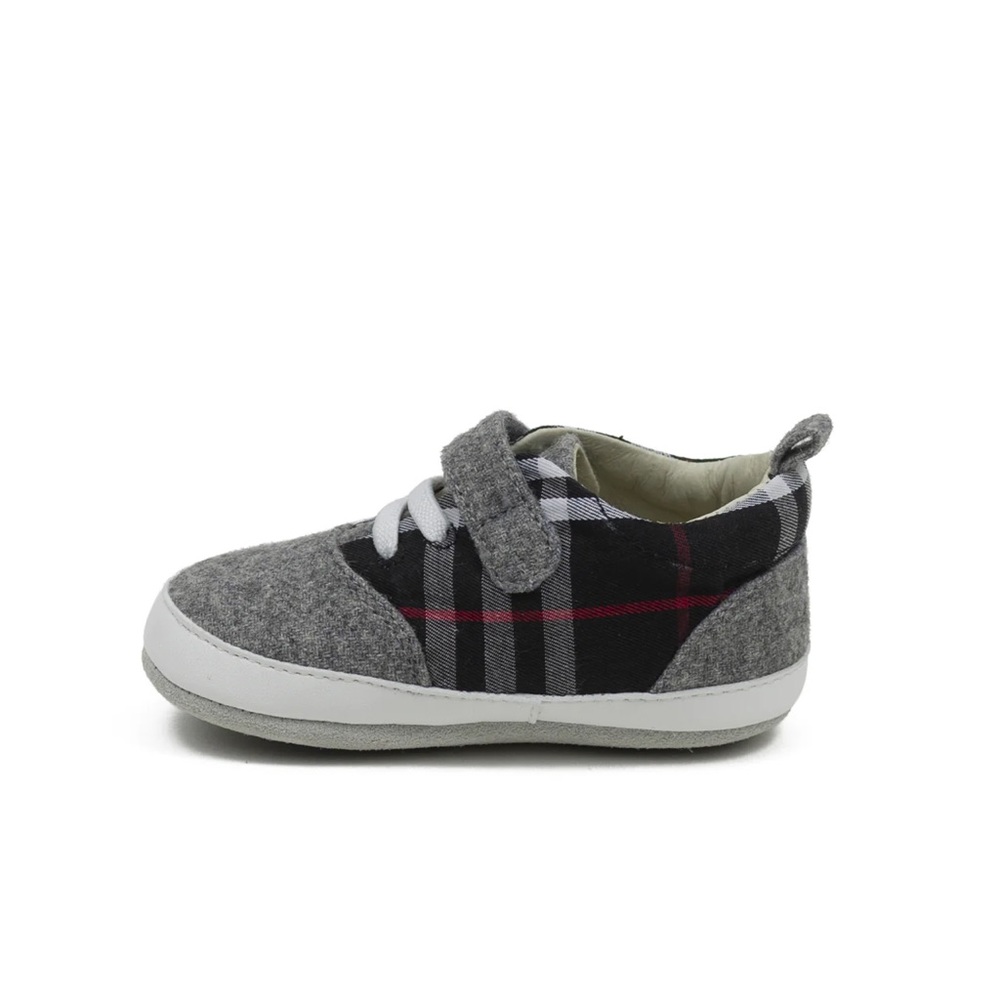 Robeez First Kicks - Denver - Charcoal - Picture 2 of 2